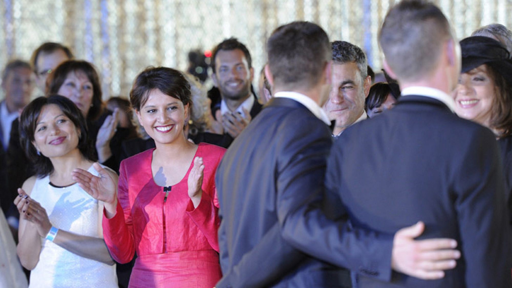 טקס הנישואים של וינסן אוטן וברונו בואלו, הזוג החד מיני הראשון שנישא בצרפת | צלם: אימג'בנק, מראות אימג' טקס הנישואים של וינסן אוטן וברונו בואלו, הזוג החד מיני הראשון שנישא בצרפת | צלם: אימג'בנק, מראות אימג'