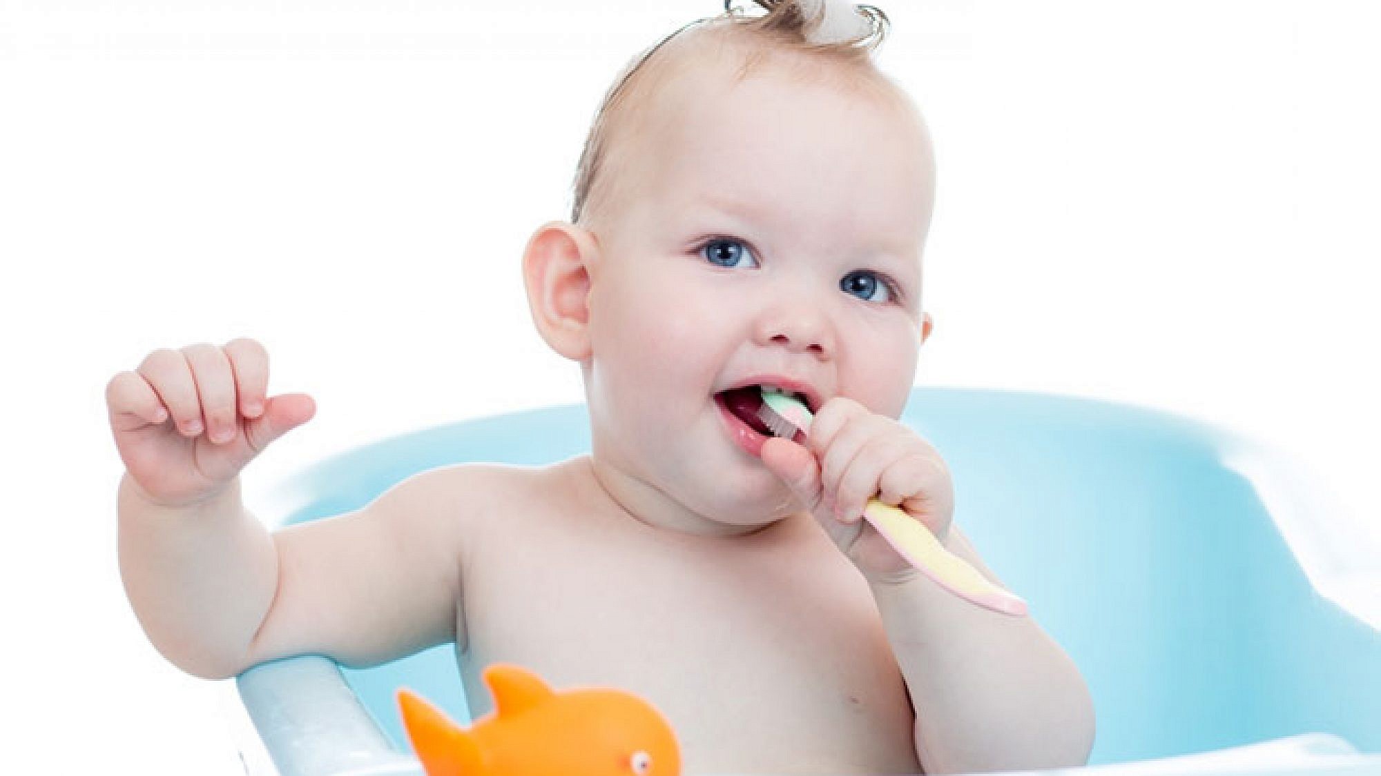 קיימים מיתוסים רבים סביב נושא שיני הילדים | צלם: shutterstock, א.ס.א.פ קרייאיטיב