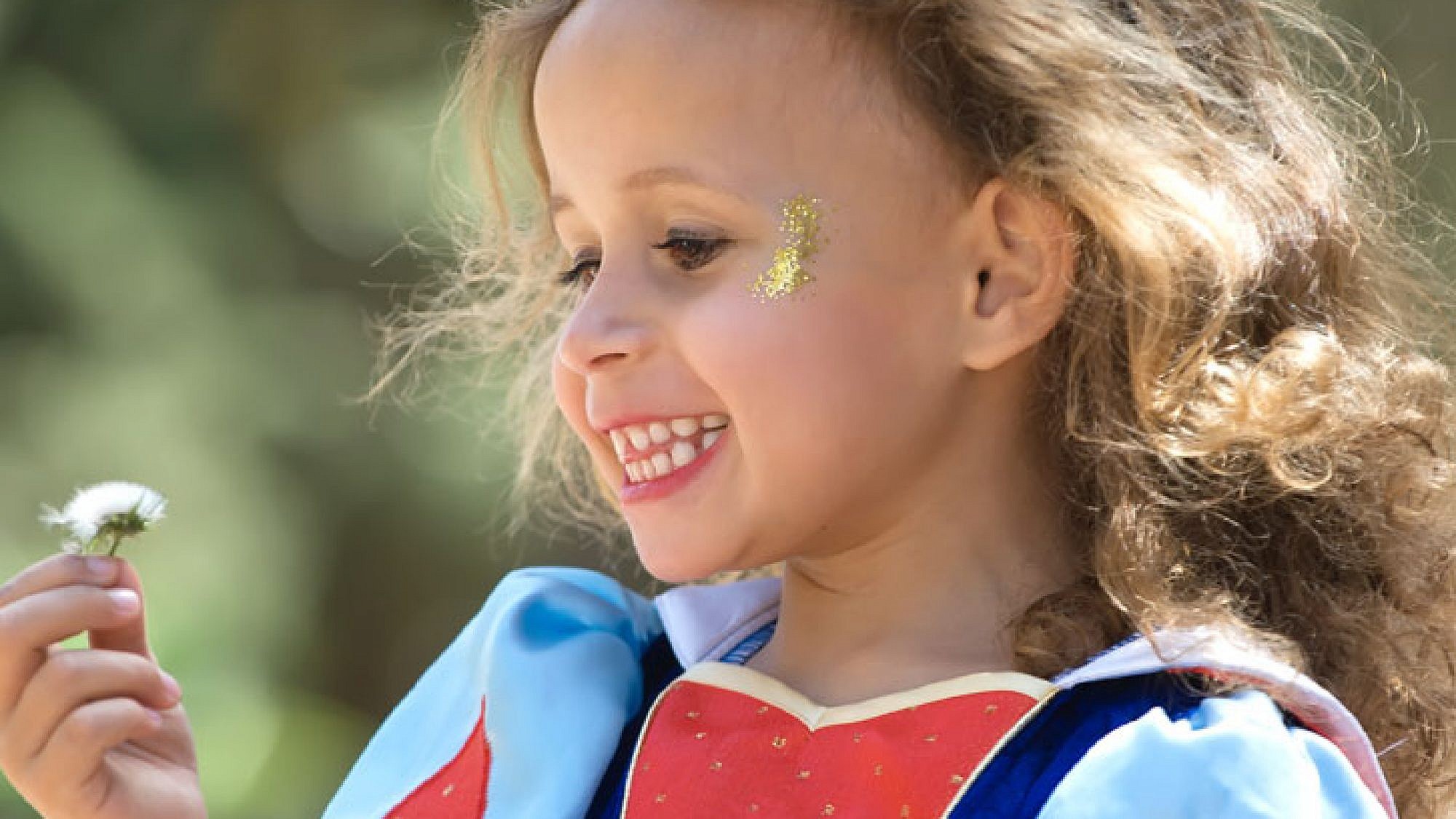 צלם: פוטוליה, Ella