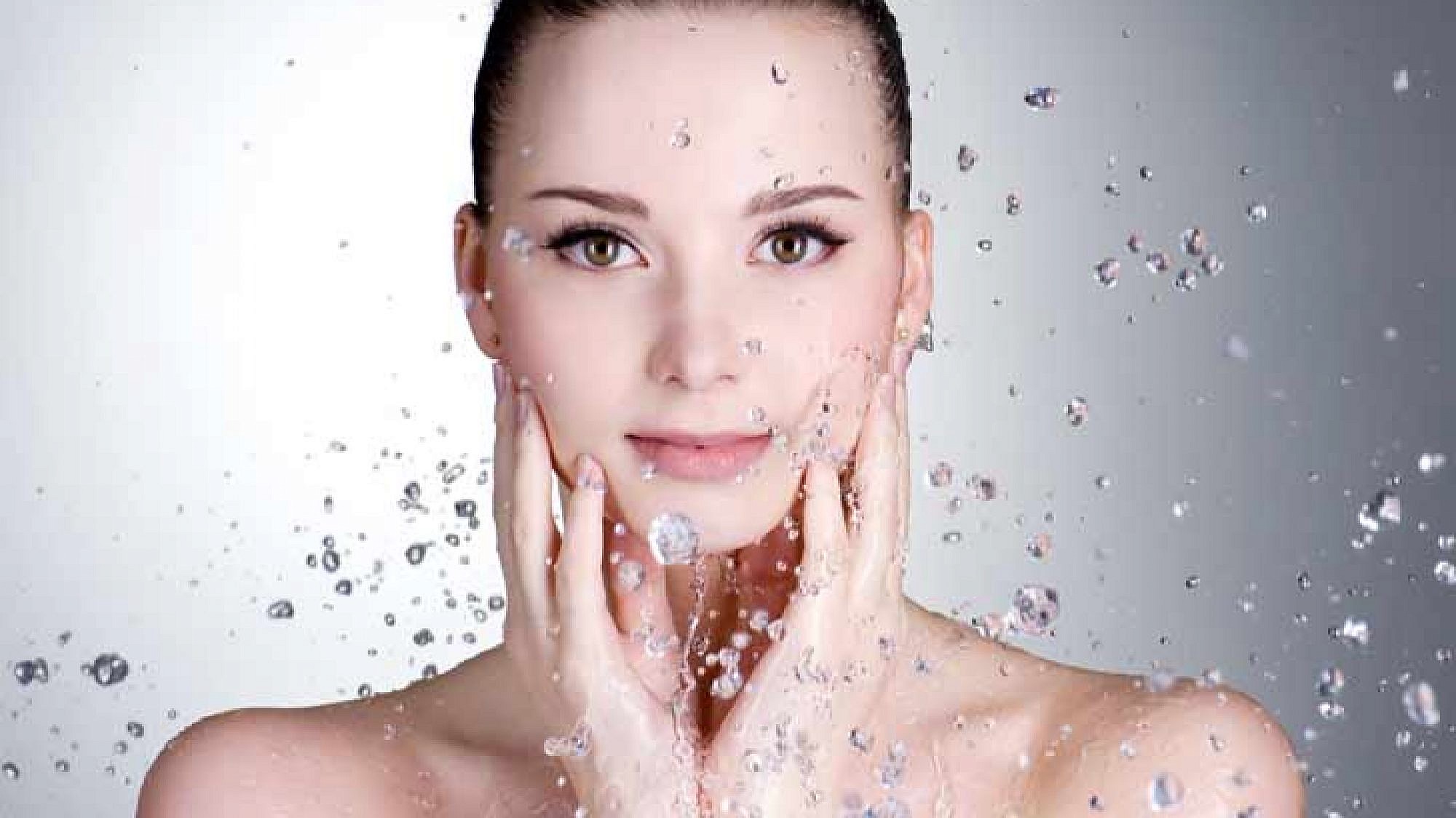 איך תנקי נכון את עור הפנים? | צלם: shutterstock, א.ס.א.פ קריאייטיב