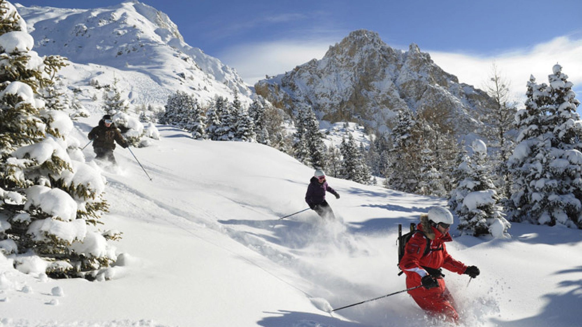 אתר לה ויאלאטאה באלפים האיטלקיים. 440 קילומטרים של מסלולי סקי וגם שפע של פעילויות למאותגרי סקי | צלם: יח"צ