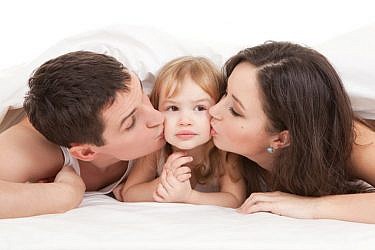 תנו קצת ספייס. גם זו דרך להביע אהבה לבני המשפחה | צלם: shutterstock, א.ס.א.פ קרייאיטיב