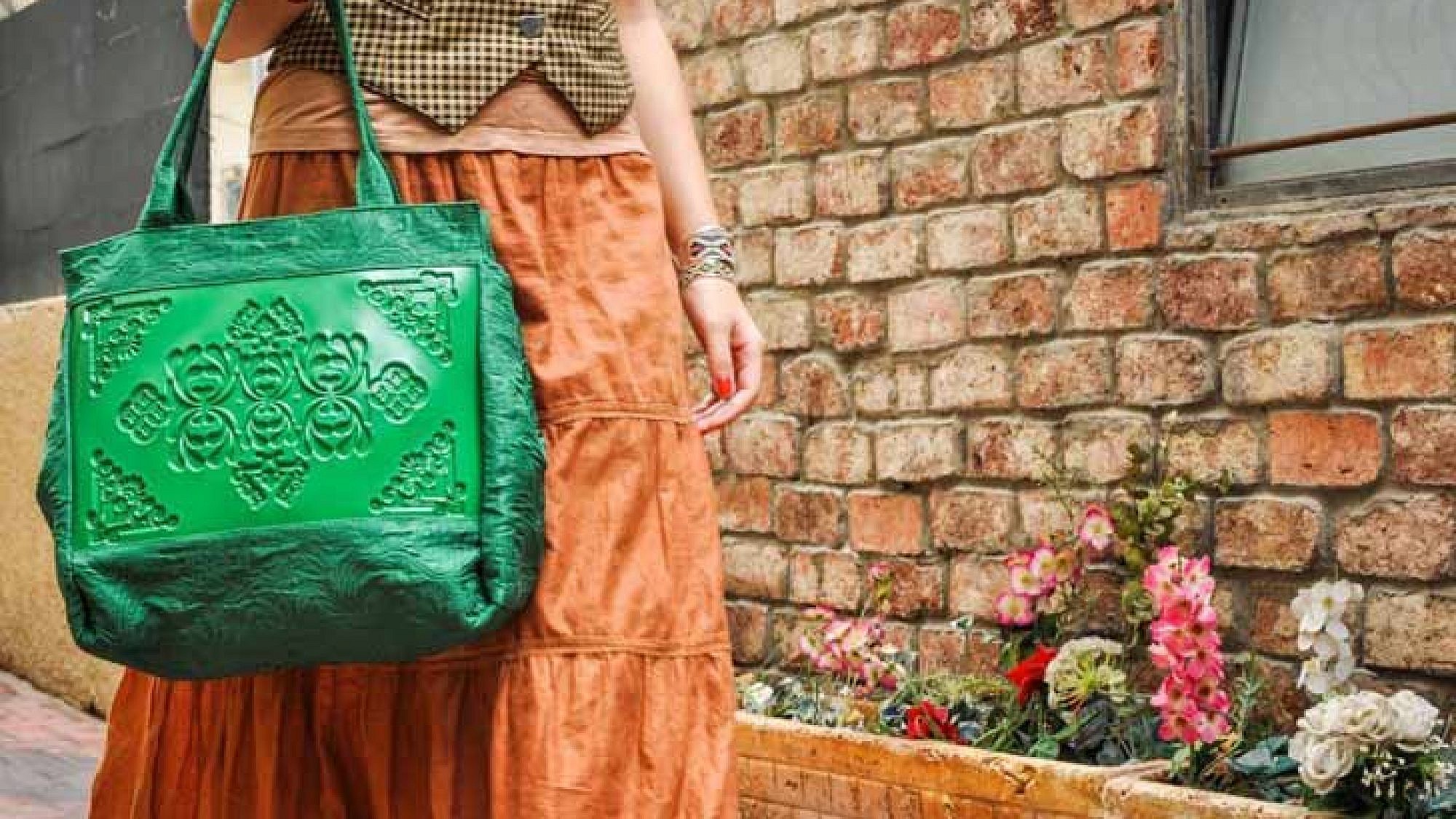 מכירה בסטודיו מדוזה | צלם: מיכל הלפרן