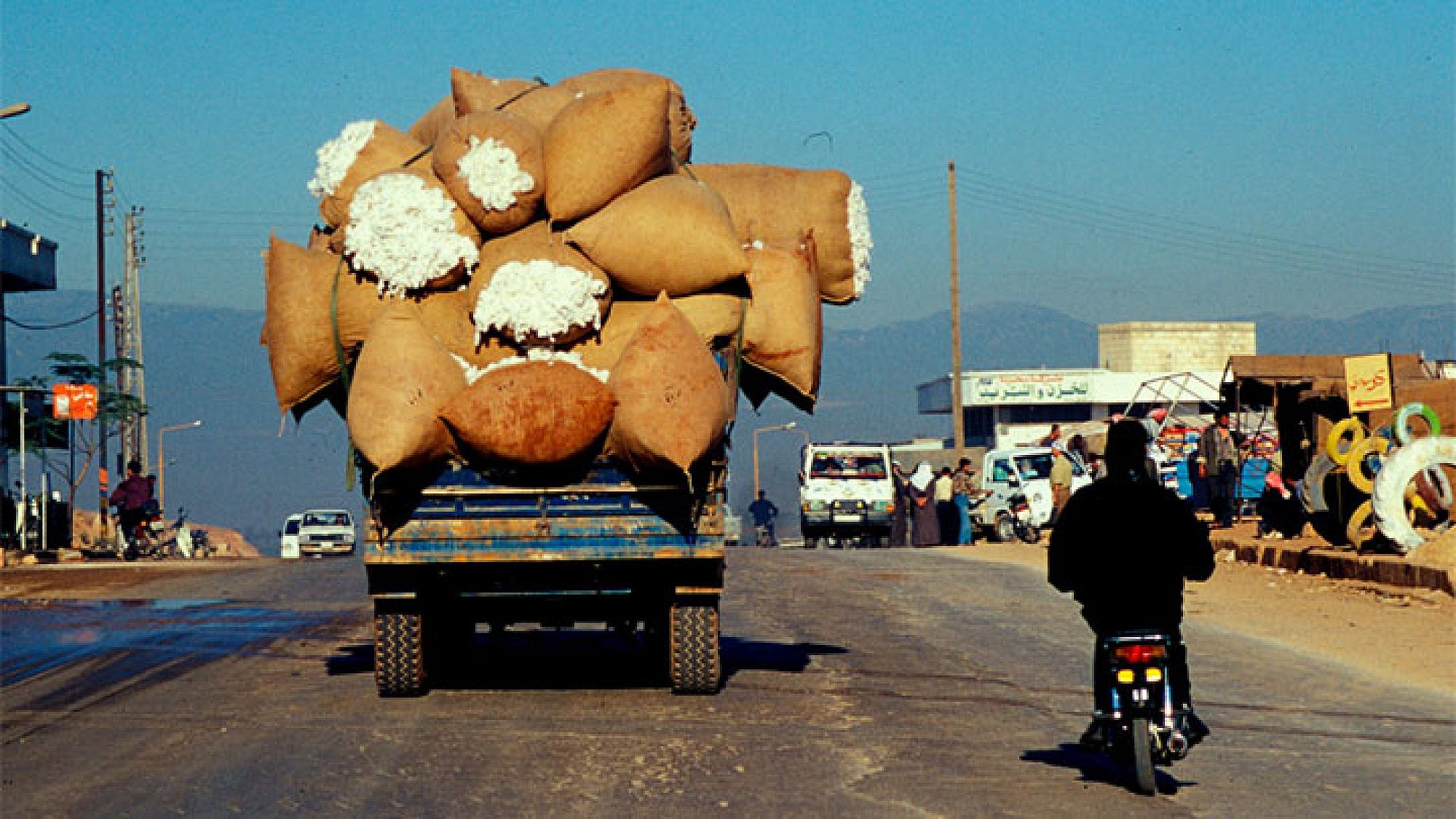 בדרך לחאלב, סוריה. צילום: נפתלי הילגר