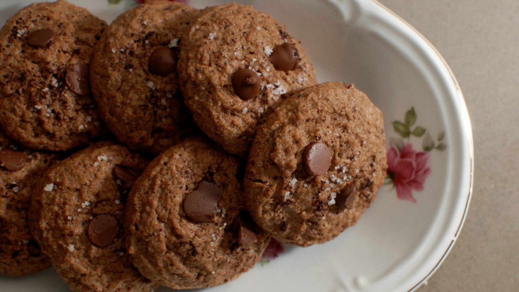 עוגיות מוקה ופצפוצי שוקולד לפסח | צילום: בלוג פצפוצים