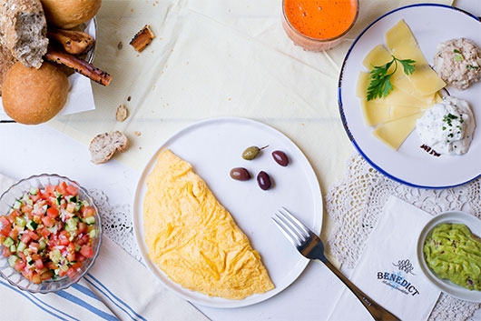 ארוחת בוקר ישראלית של בנדיקט | צילום: שירן כרמל