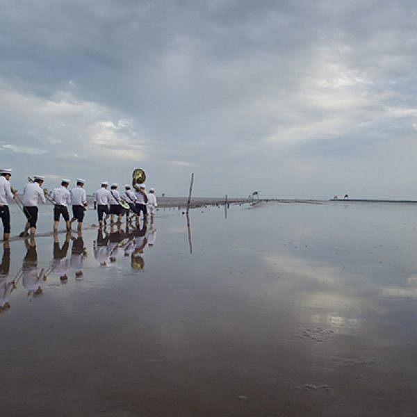 The Living Need Light, The Dead Need Music | צילום באדיבות האמנים וגלריה James Cohan, ניו יורק