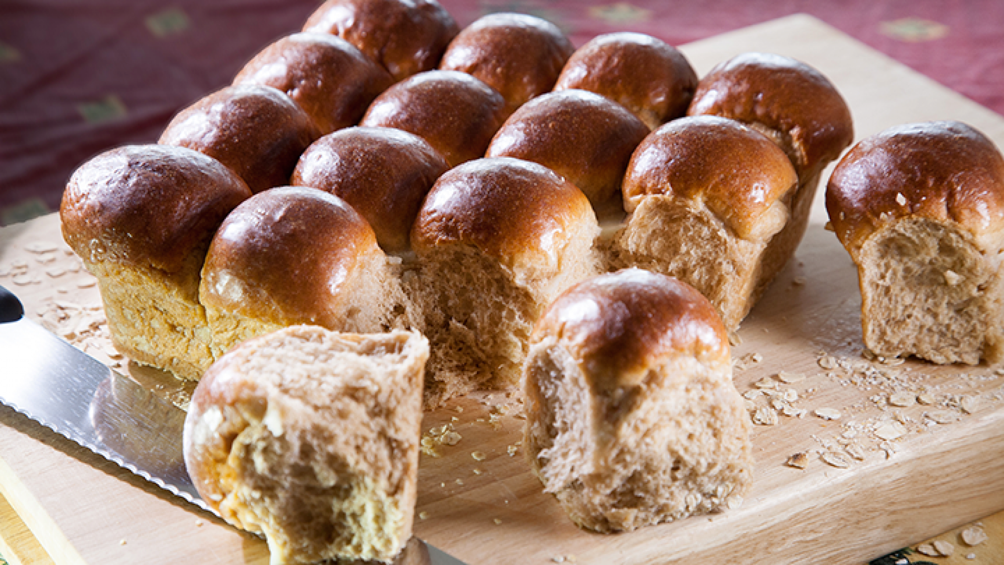 לחמניות רכות ואווריריות מקמח לחם מלא 100%| צילום: מנחם גרייבסקי