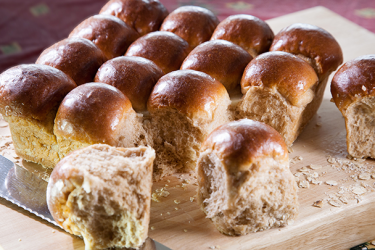 לחמניות רכות ואווריריות מקמח לחם מלא 100%| צילום: מנחם גרייבסקי
