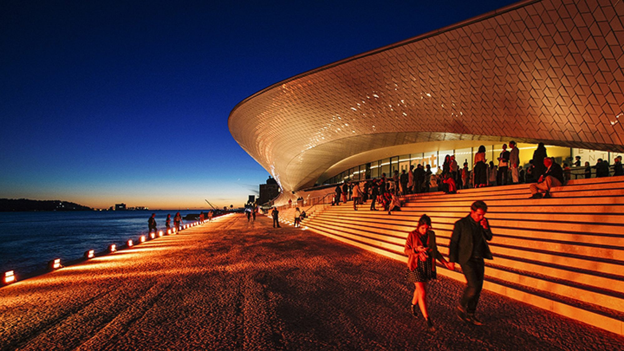 MAAT: המוזיאון לתרבות, אדריכלות וטכנולוגיה בליסבון | צילום: Francisco Nogueira