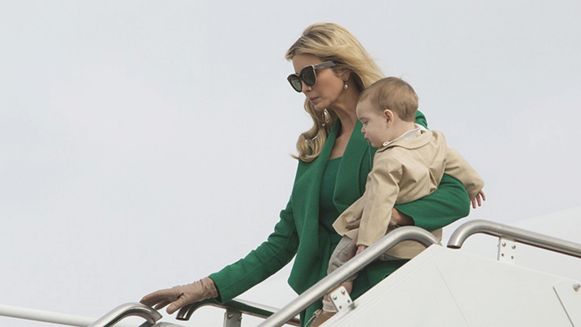 איוונקה טראמפ עם בנה | GettyImages