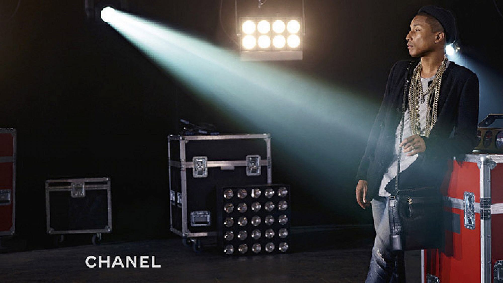 Chanel's Gabrielle | מודעת הקמפיין של פארל וויליאמס