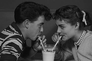 האוהבים הצעירים | צילום: Gettyimages