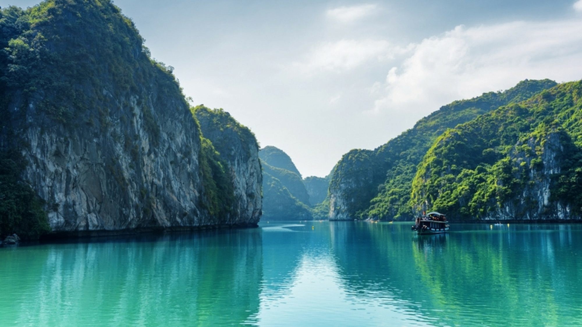 אין דברים כאלה. כלומר, יש: מפרץ הא לונג בוייטנאם | צילום: Shutterstock