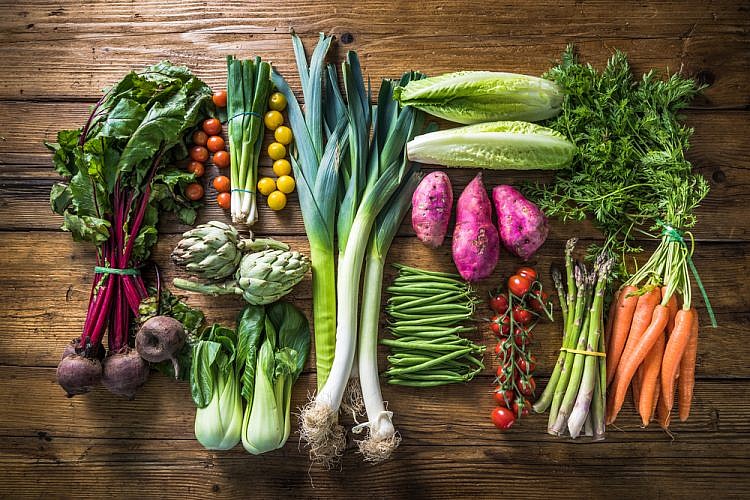 &quot;הם השף האמיתי&quot;, אסף אביר מחזיר אותנו לירקות מהשוק | צילום: Shutterstock