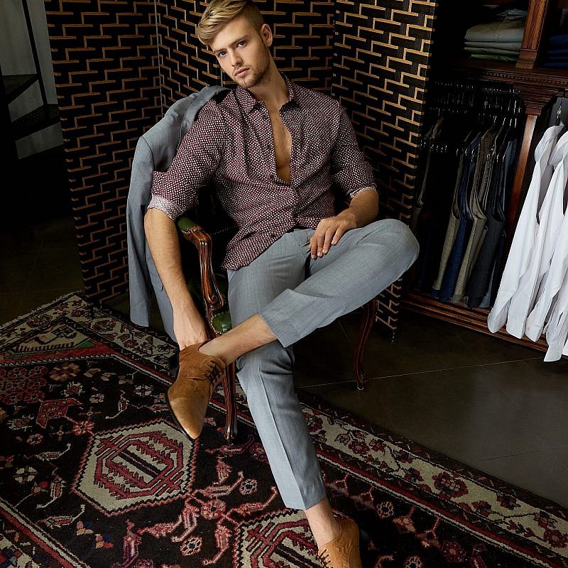 בין קלאסי לאותנטי או בין קז'ואל למחויט. צילום: יח"צ