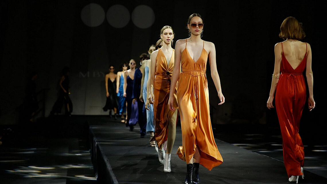 התצוגה של משכית, שבוע אופנה תל אביב 2020 | צילום: גיל חיון