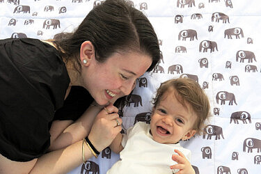 אורית הראל עם בנה רפאל | צילום: סטודיו סימפלי גוד