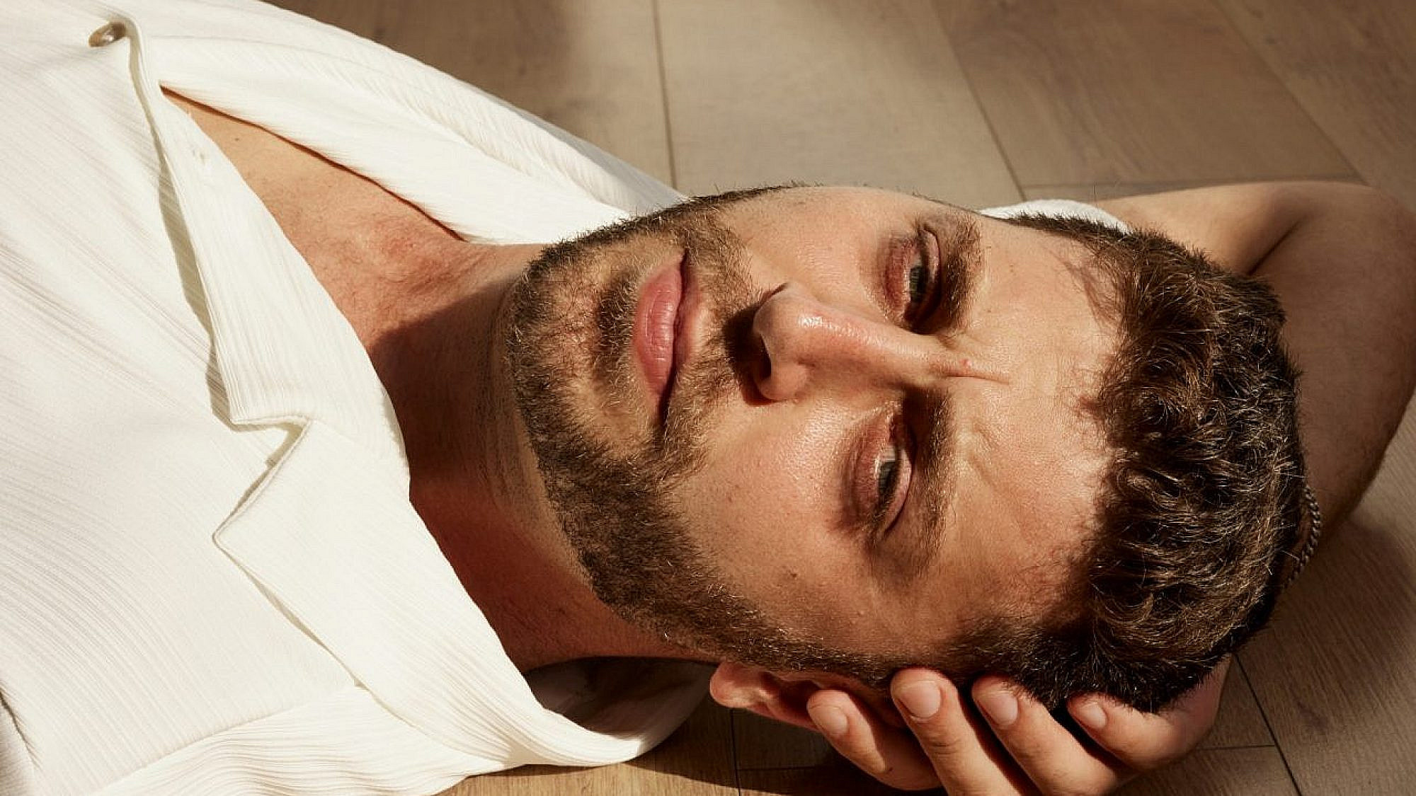 בן אביבי | צילום: שי פרנקו, סטיילינג: בר פרידמן לסולו, חולצה: מירזה