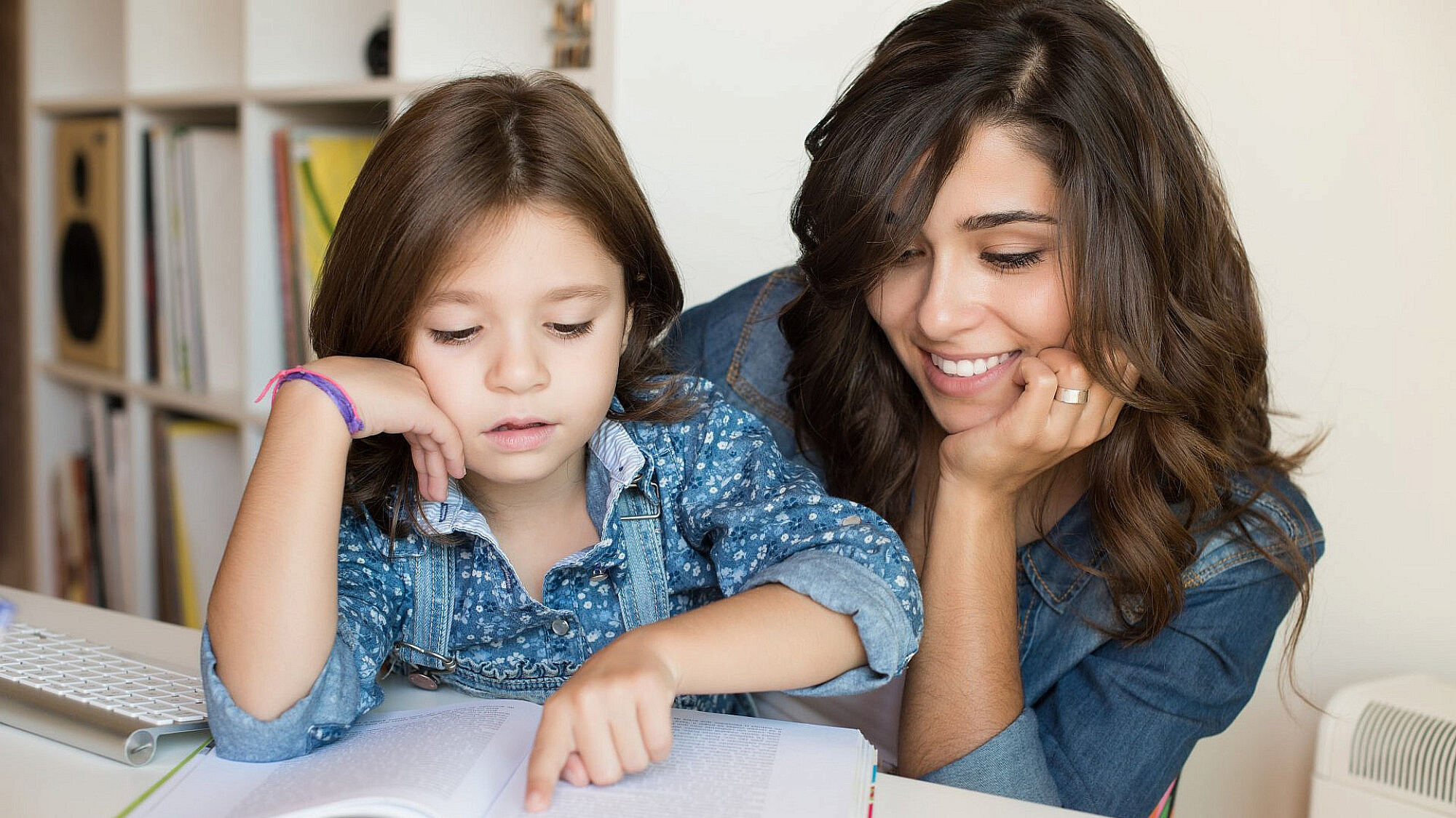 איך להחמיא לילדים בצורה אפקטיבית | צילום: Shutterstock
