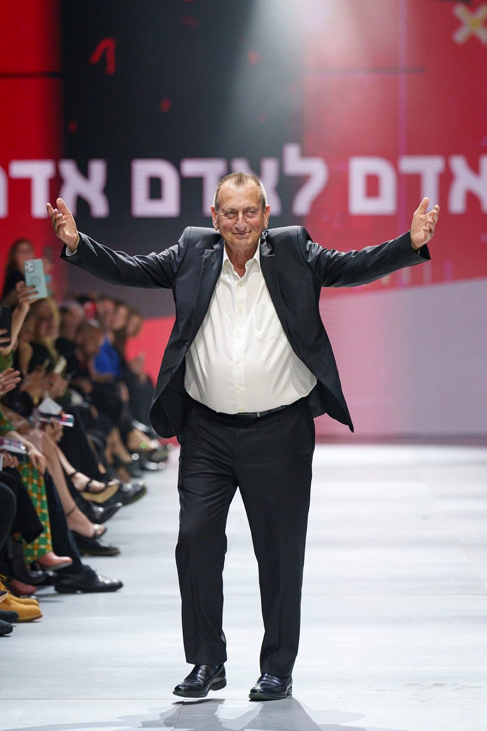 רון חולדאי בשבוע האופנה קורנית FAC תל אביב 2023 | צילום: Haydon Perrior haydonperrior
