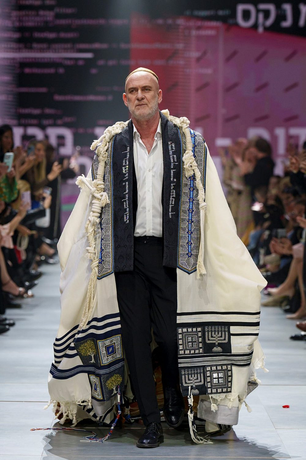 מוטי רייף בשבוע האופנה קורנית FAC תל אביב 2023 | צילום: Haydon Perrior haydonperrior