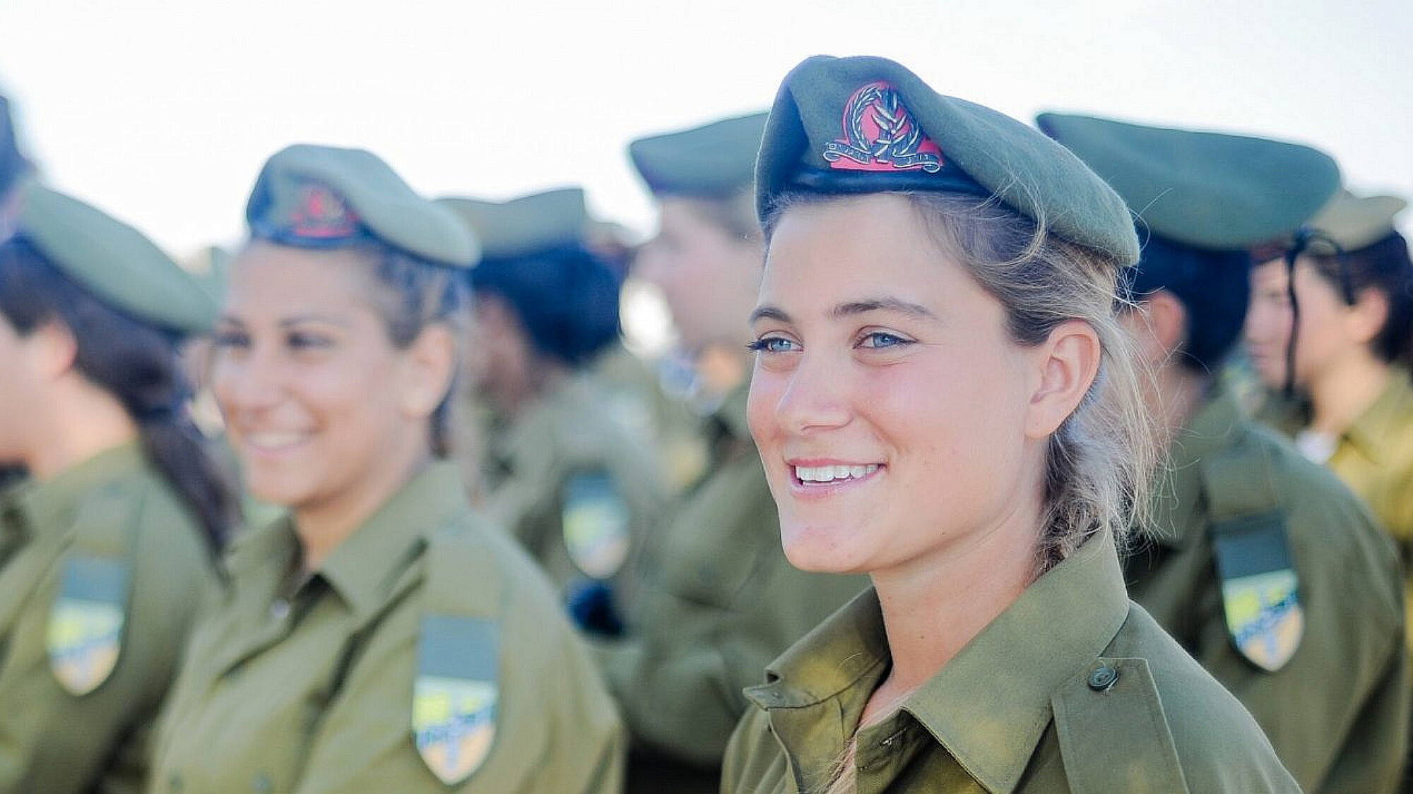 הראשונות לשלם את המחיר. כך ישפיע גיוס חרדים על נשים | צילום: Shutterstock