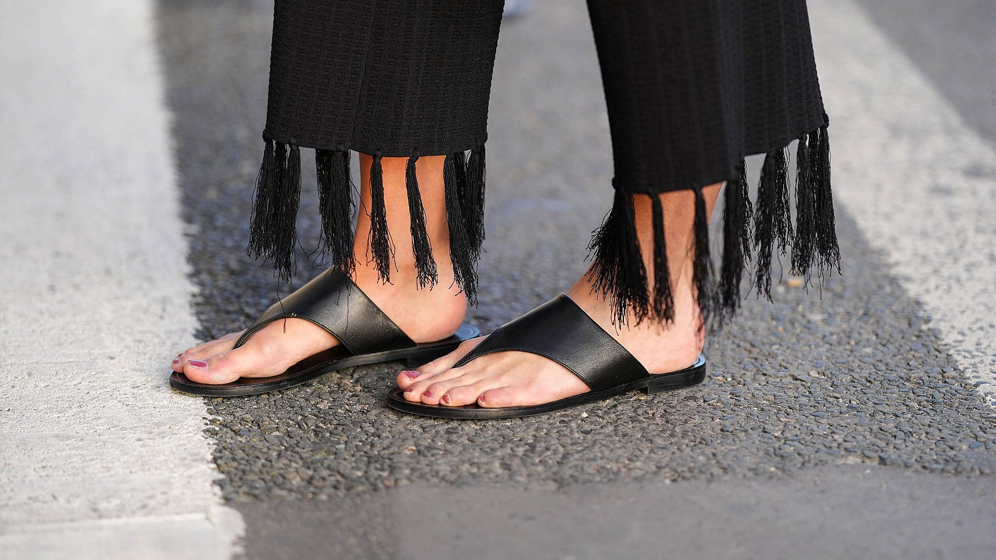 תני לאצבעות ללכת במקומך, אבל בסטייל | צילום: Edward Berthelot/Getty Images תני לאצבעות ללכת במקומך, אבל בסטייל | צילום: Edward Berthelot/Getty Images