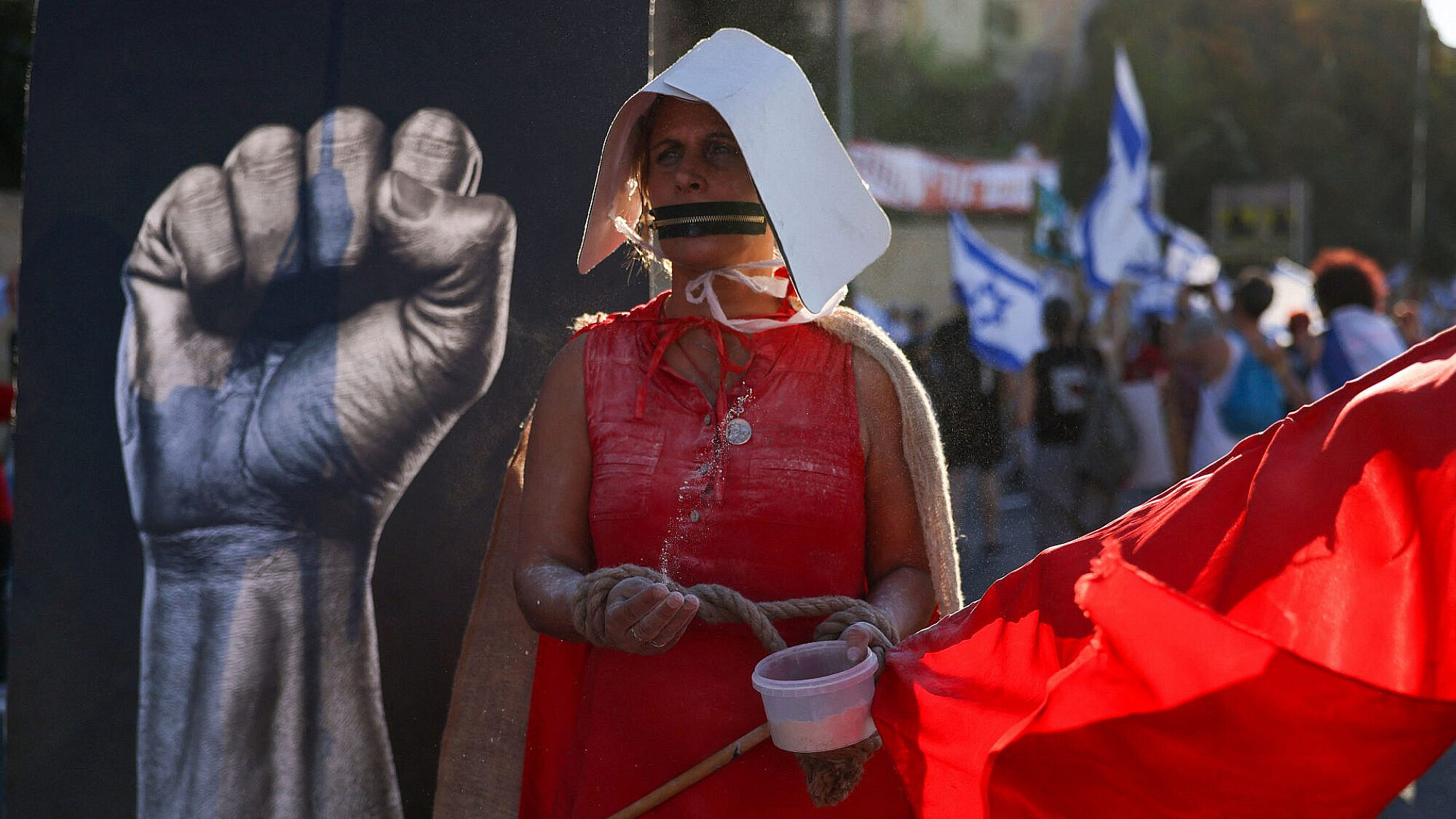 מפגינה נגד הדיקטטורה בירושלים 22.7.23 | צילום: HAZEM BADER/AFP via Getty Images