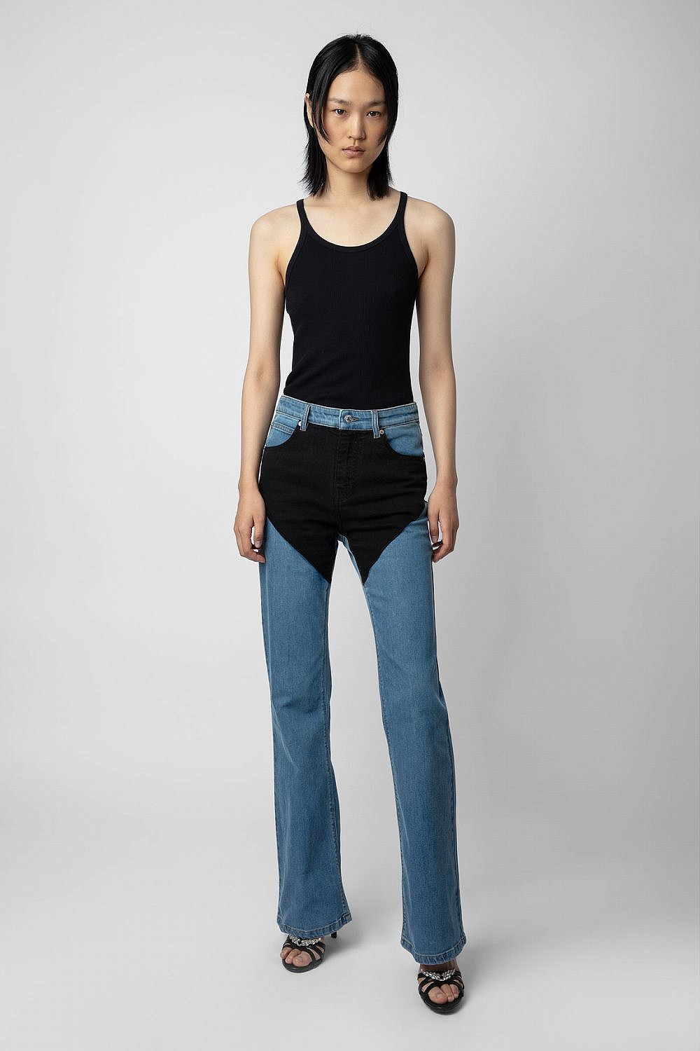 Zadig &amp; Voltaire. דיטייל כותנה שחורה 1,480 ש"ח | צילום: יח"צ