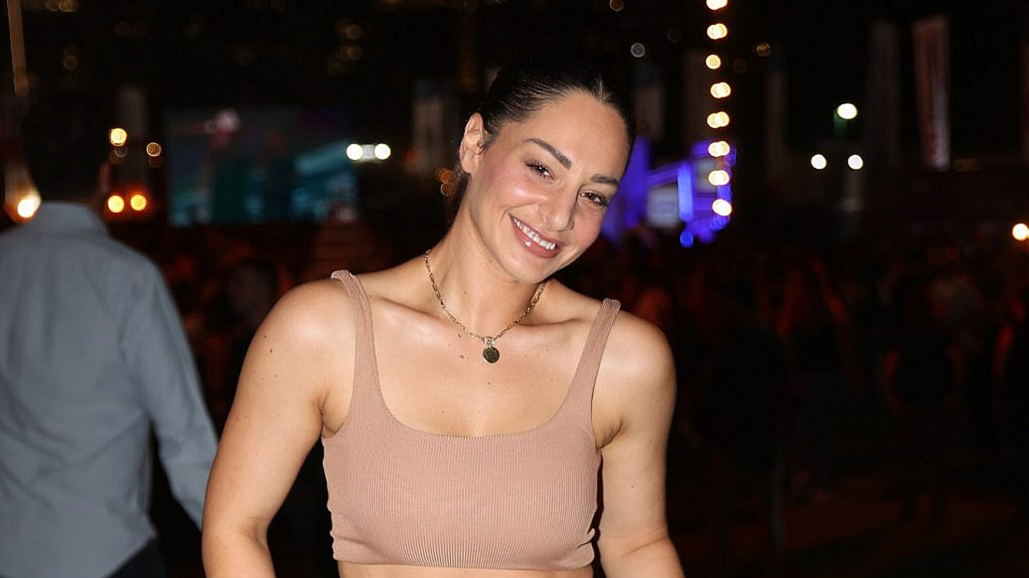 מעיין אדם בהופעה של ברונו מארס | צילום: אור גפן