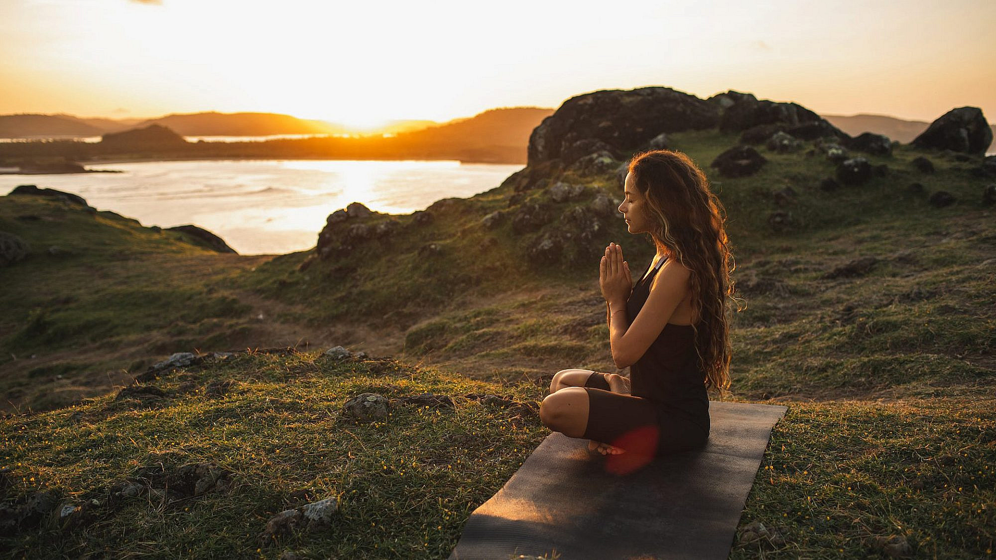 רגע אחד למצוא את הסנטר. עזרה עצמית | צילום: Shutterstock רגע אחד למצוא את הסנטר. עזרה עצמית | צילום: Shutterstock