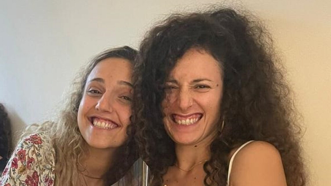 רומי גונן ואחותה ירדן | צילום: באדיבות המשפחה רומי גונן ואחותה ירדן | צילום: באדיבות המשפחה