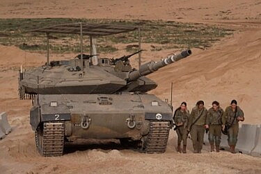 חובת ההוכחה תמיד עלינו. מתוך כתבתו של דני קושמרו על הטנקיסטיות ב"אולפן שישי" | צילום מסך, חדשות 12