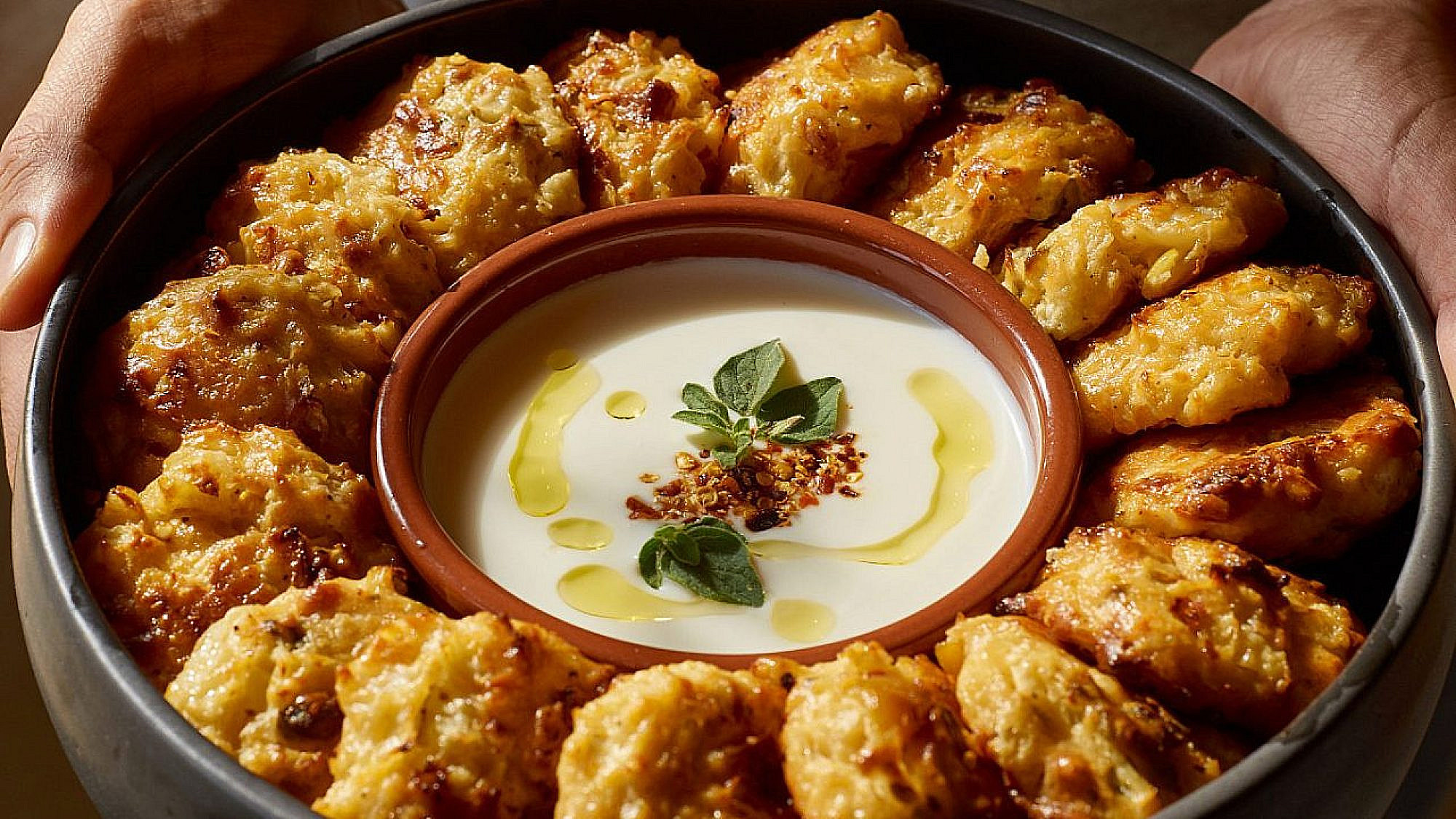 קציצות כרובית, פטה ולימון כבוש של מיכל חביביאן | צילום: דור קדמי קציצות כרובית, פטה ולימון כבוש של מיכל חביביאן | צילום: דור קדמי