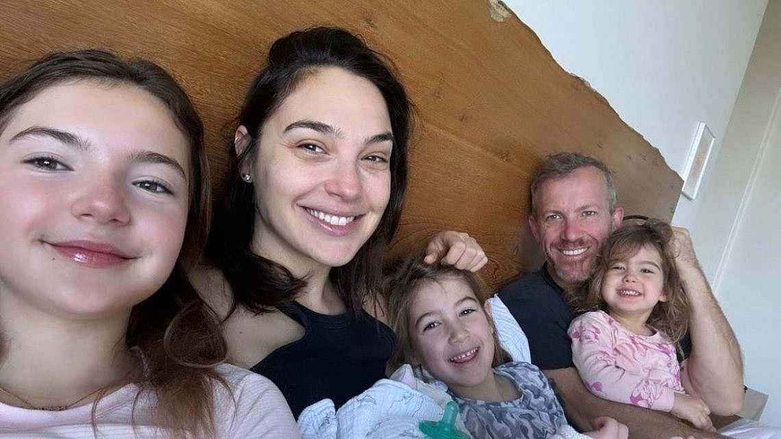 קופי פייסט. גל גדות ומשפחתה | צילום: אינסטגרם gal_gadot@