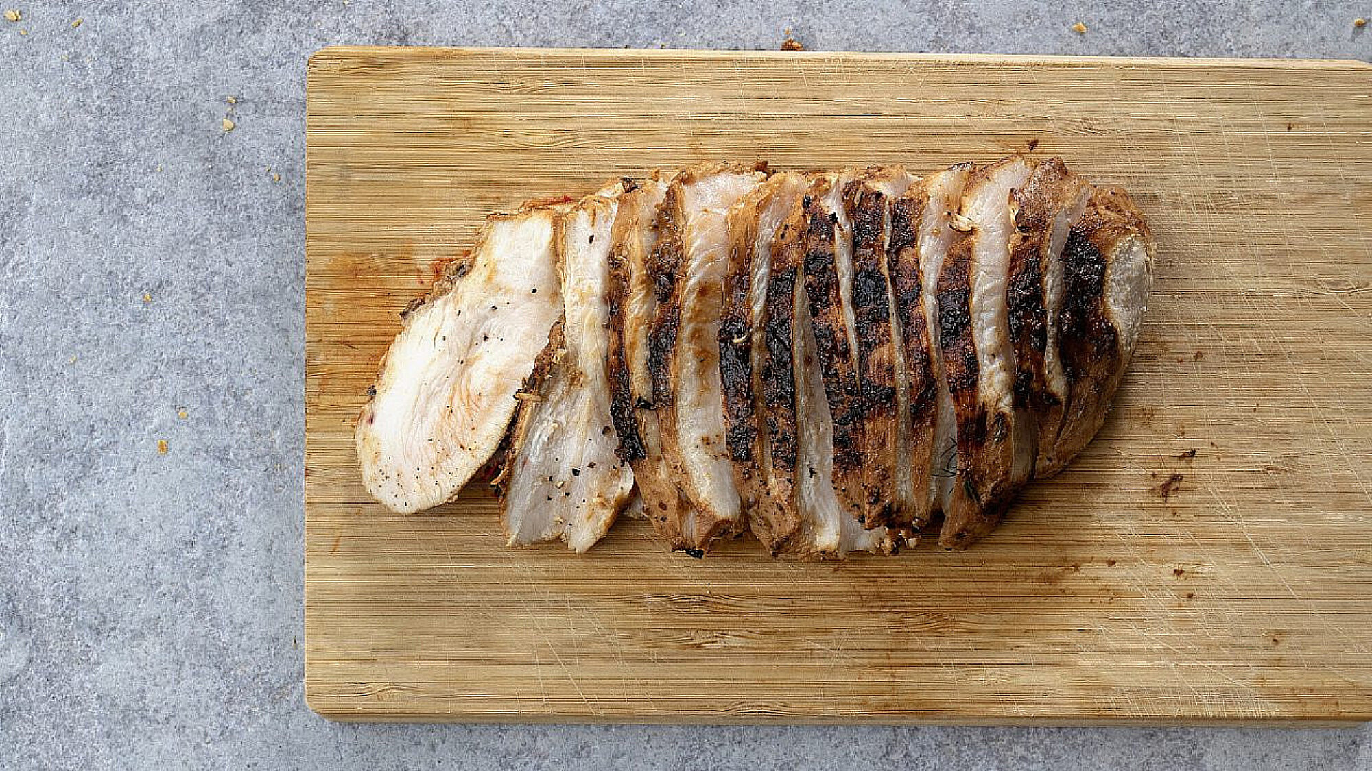 עוף צלוי במיסו וחלב קוקוס של רינת צדוק | צילום: דניאל לילה