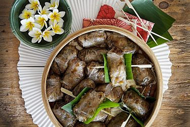 דפי אורז ממולאים של אתי אלימלך | צילום: דן לב, סגנון: דלית רוסו