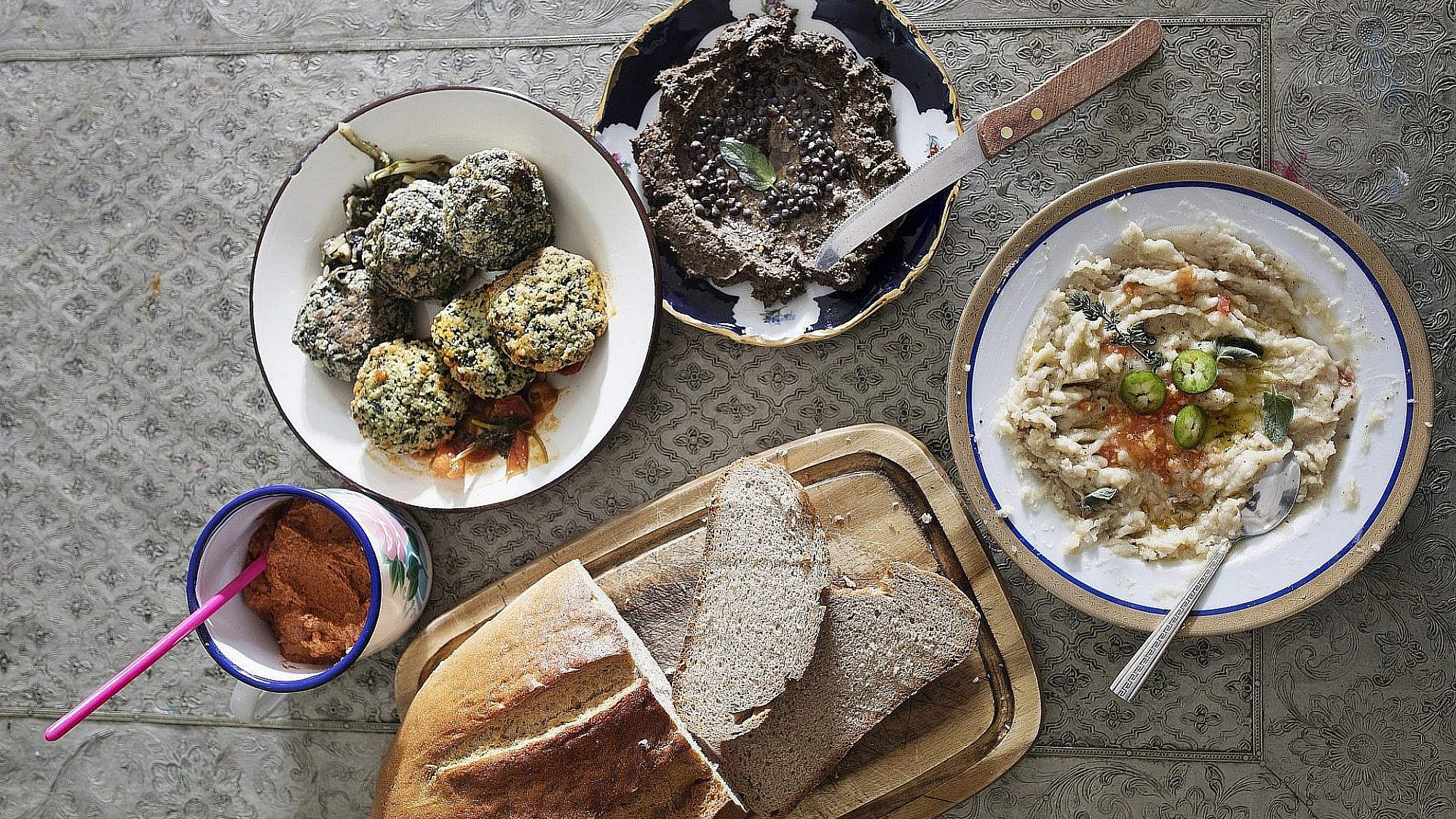 קציצות טופו ועשבי תיבול | צילום: דניאל לילה