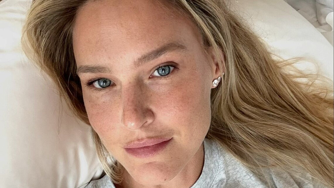 סגרה ת'בסטה. בר רפאלי | צילום: אינסטגרם barrefaeli@ סגרה ת'בסטה. בר רפאלי | צילום: אינסטגרם barrefaeli@