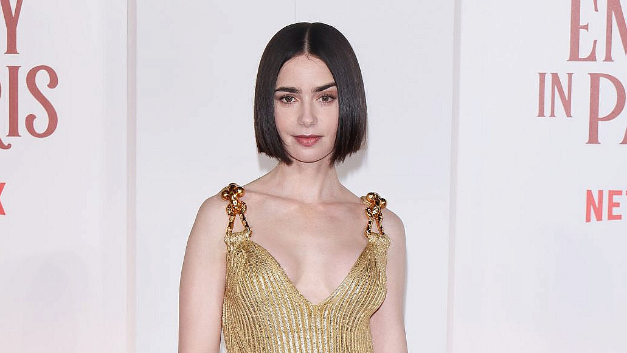 לילי קולינס בהשקת סיום העונה הרביעית של "אמילי בפריז" ברומא | צילום: Ernesto Ruscio/Getty Images לילי קולינס בהשקת סיום העונה הרביעית של "אמילי בפריז" ברומא | צילום: Ernesto Ruscio/Getty Images