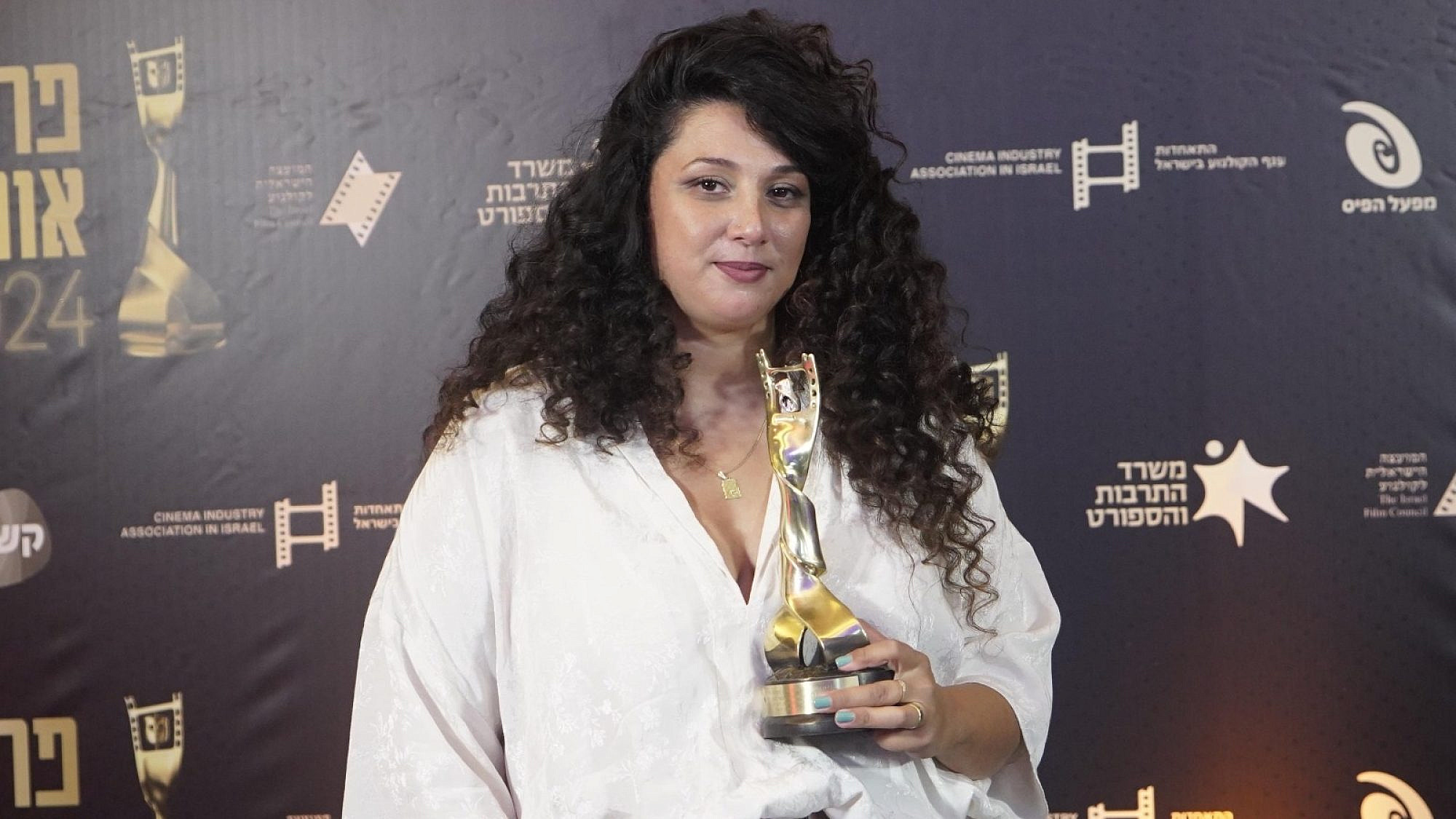 "שי לי עטרי הפכה לסמל של נשים ששומרות על החירות שלהן". שי לי עטרי בטקס פרסי אופיר | צילום: באדיבות האקדמיה לקולנוע וטלוויזיה "שי לי עטרי הפכה לסמל של נשים ששומרות על החירות שלהן". שי לי עטרי בטקס פרסי אופיר | צילום: באדיבות האקדמיה לקולנוע וטלוויזיה