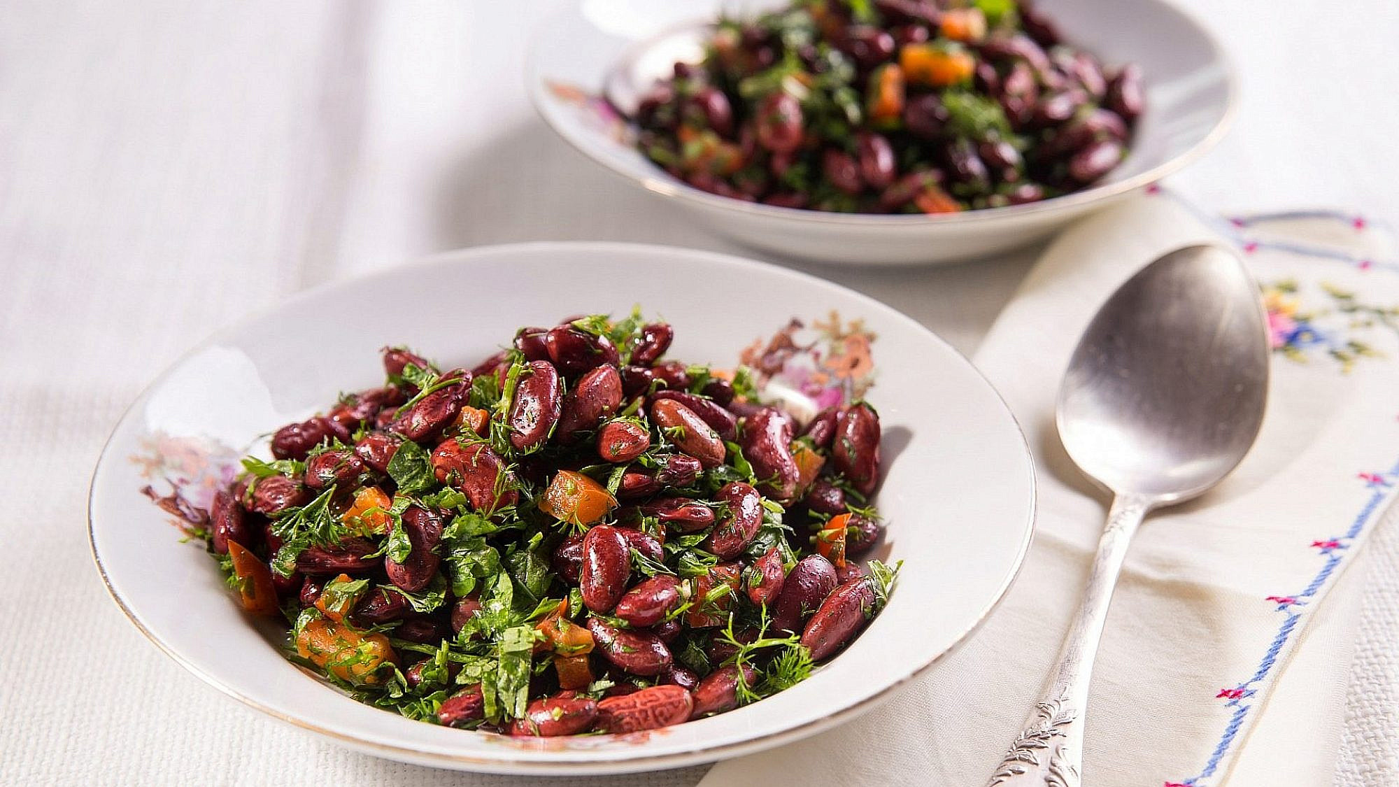 תבשיל שעועית אדומה ועשבי תיבול של מרכז החוויה הטבעונית | צילום: שרית גופן תבשיל שעועית אדומה ועשבי תיבול של מרכז החוויה הטבעונית | צילום: שרית גופן