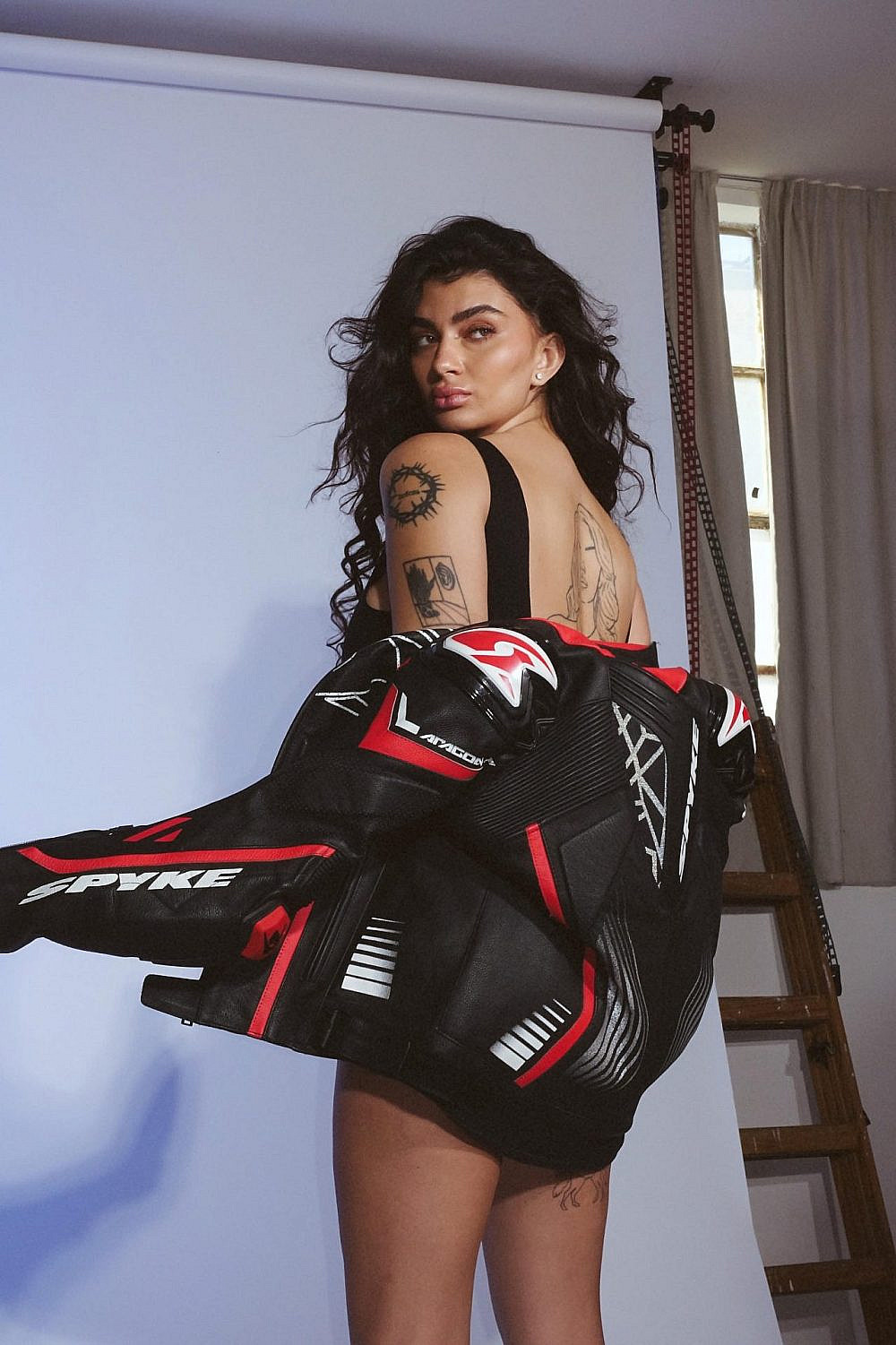 חולמת ומגשימה. פרידה עוזיאל בשיתוף פעולה עם גוטקס | צילום: עמית קלדרון