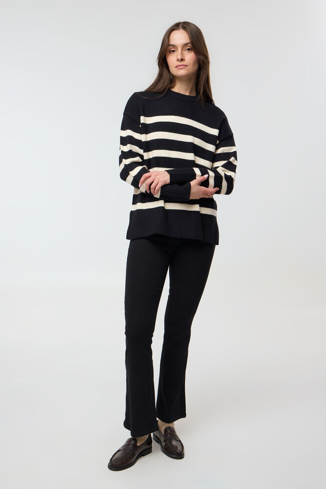 רנואר. סריג 99.90 ש&quot;ח (במקום 179 ש&quot;ח) | צילום: עדי שנפיק