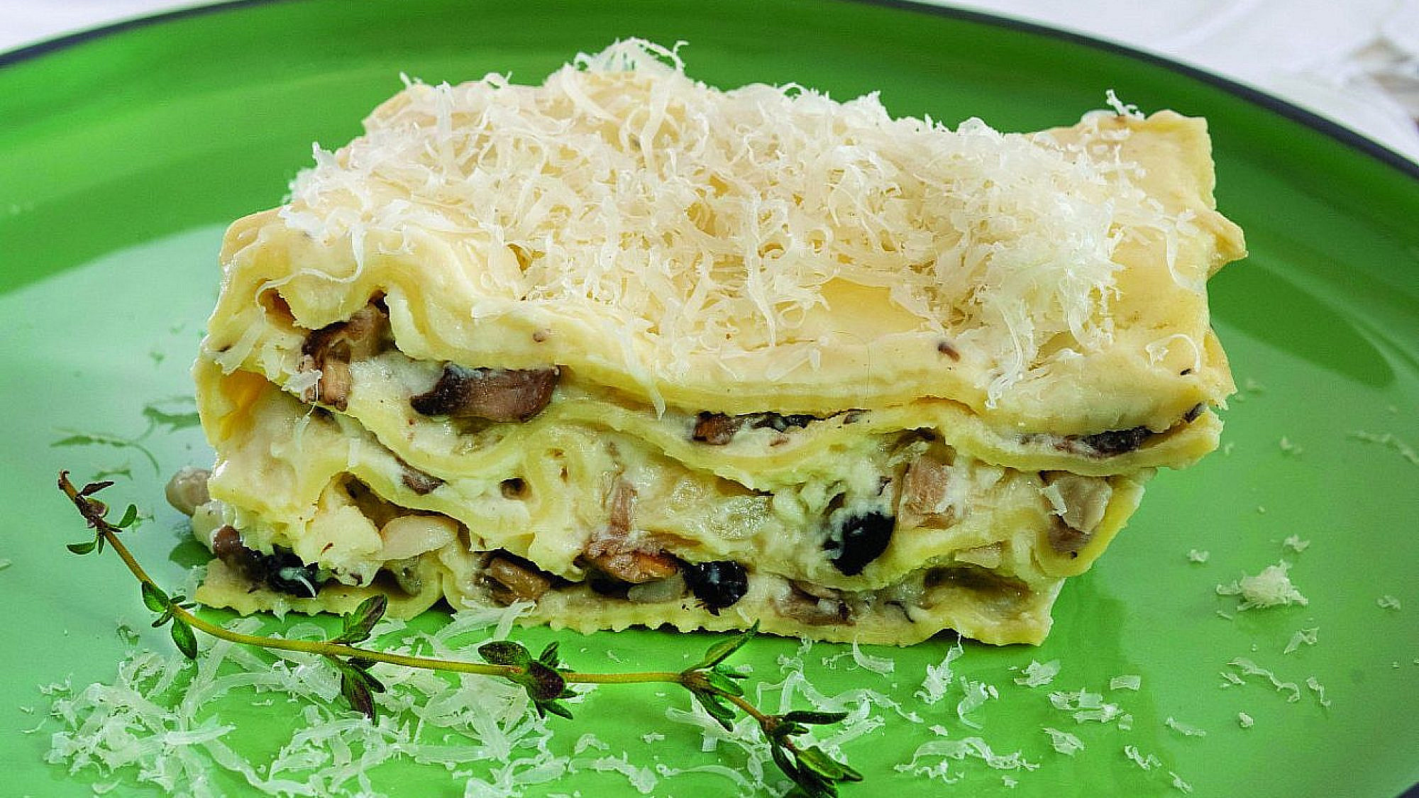 לזניה פטריות ובשמל של שף מנה שטרום | צילום: מיכל רביבו