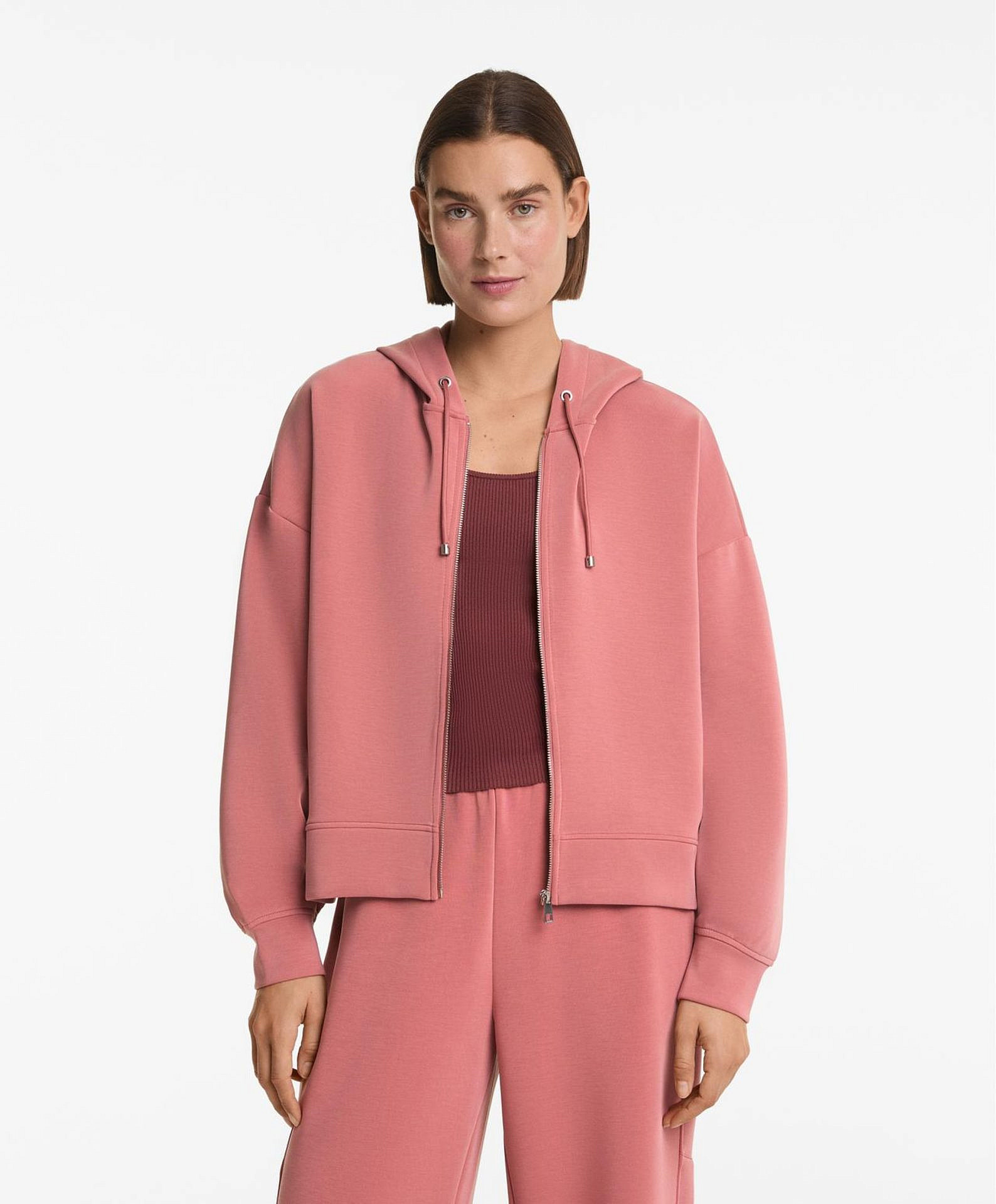 OYSHO. קפוצ'ון 269 ש&quot;ח | צילום: יח&quot;צ