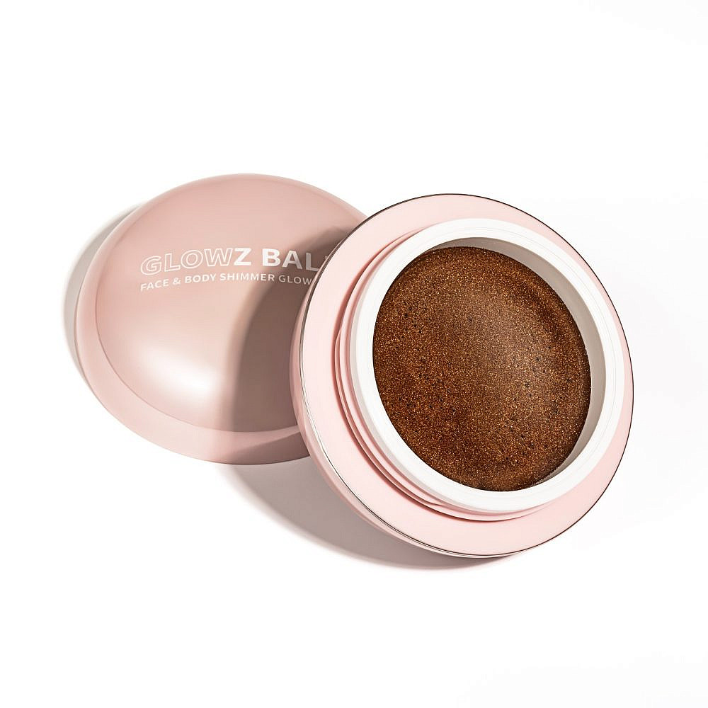 שימר באלם בעל פרמולה ייחודית למראה שזוף, בריא ומנצנץ של BARBIZ. מחיר 164 ש&quot;ח | צילום: אורי גרון