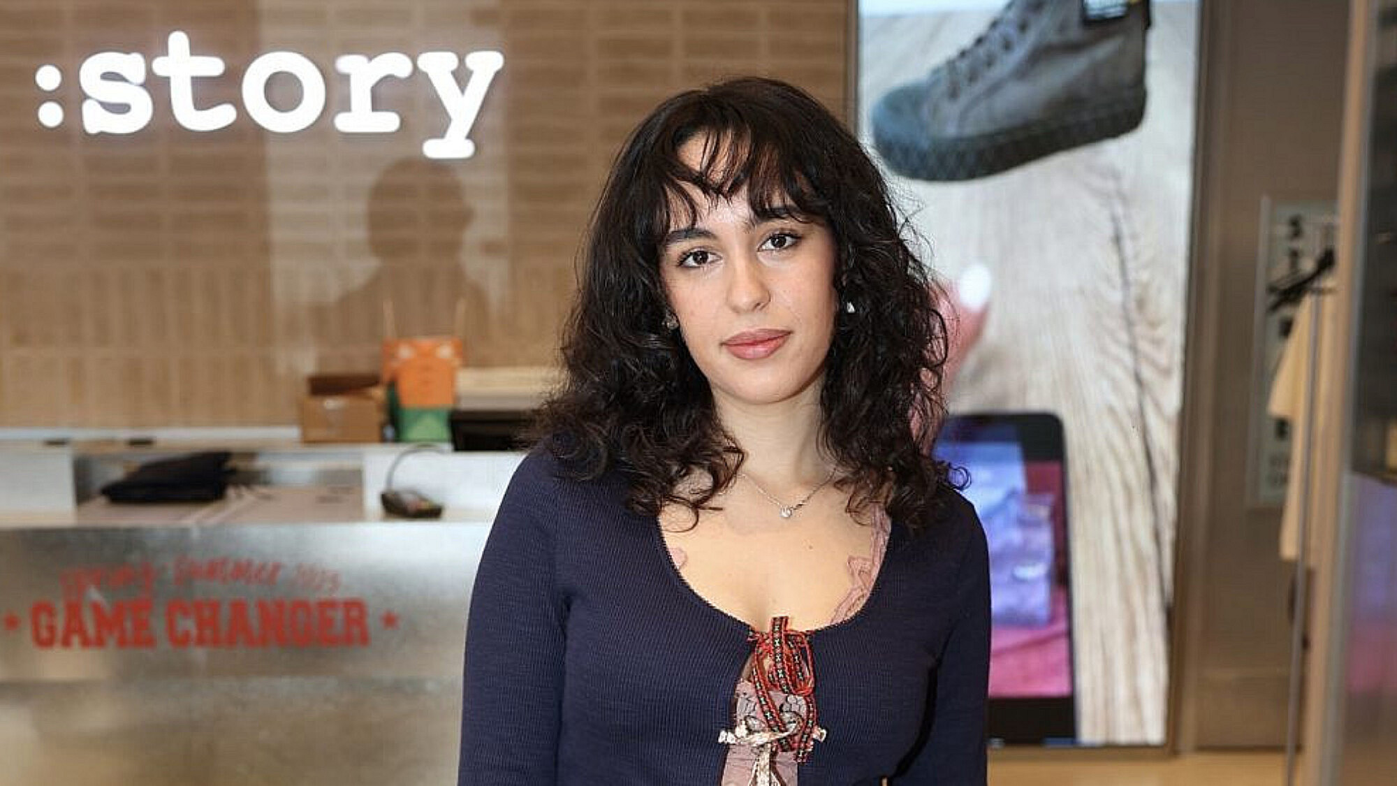 מעניקה לשיר את קולה המפלח, נועם קליינשטיין | צילום: אור גפן