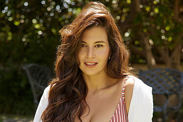 מור רדמי בקמפיין לבגדי הים של זוהרה | צילום: שי פרנקו